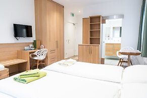 Flöckner B & B