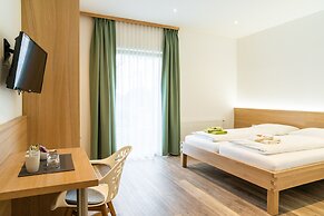 Flöckner B & B