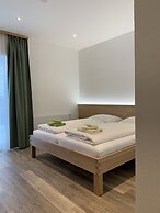 Flöckner B & B