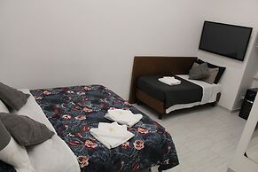 Empire Suites