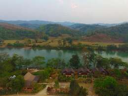 Mr. Charles Riverview Lodge