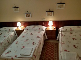 Hostal Mayo