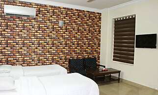 Hotel Akbar International