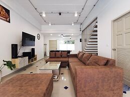 Thepprasit Cosy