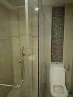 Centara Avenue Residence Building C
