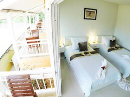 Chiangrai Lake Hill Resort
