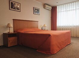 DIS President hotel