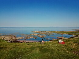 Lighthouse View Lofoten