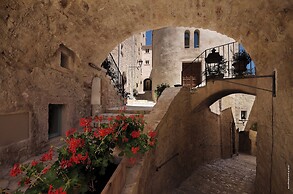Castello di Postignano Relais