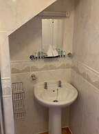 Lyndon Guest House