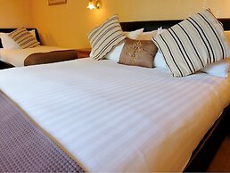 Lyndon Guest House