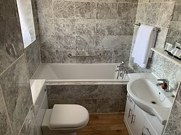 Lyndon Guest House