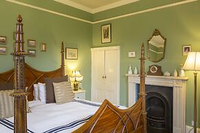 Grosvenor Villa