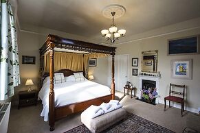 Grosvenor Villa