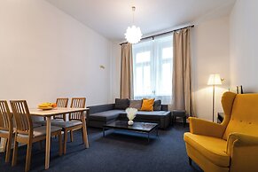 Little Tom Apartments