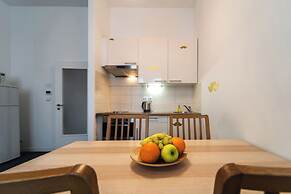 Little Tom Apartments