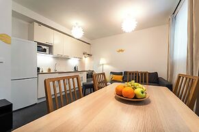 Little Tom Apartments