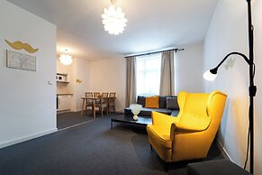 Little Tom Apartments