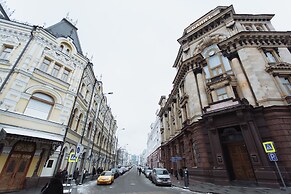 Pathos near Kremlin