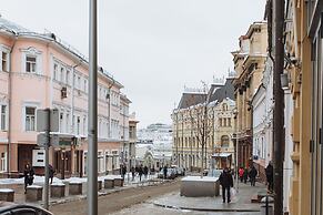 Pathos near Kremlin