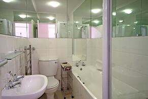 Leisure Bay 207