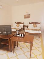 Hotel Dev Vilas