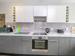 1 Braeside
