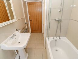 1 Braeside