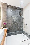 Acropolis View Deluxe Penthouse & Luxury Apartments