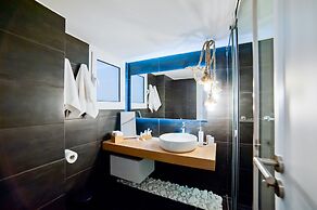 Acropolis View Deluxe Penthouse & Luxury Apartments