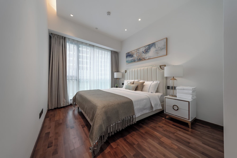 Platinum Stearns Hotel
