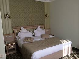 Multi Rest House