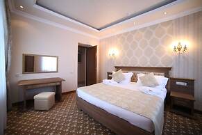 Multi Rest House