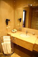 Multi Rest House