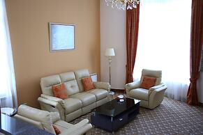 Multi Rest House