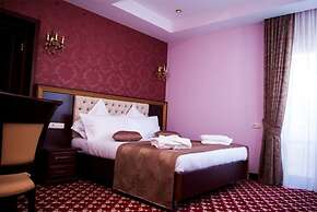 Multi Rest House