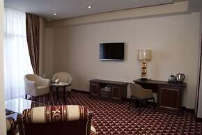 Multi Rest House