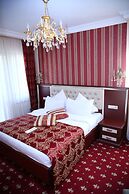 Multi Rest House