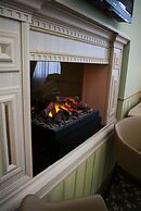 Multi Rest House