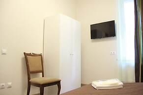 U Hotel