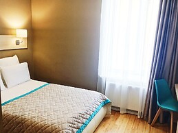 U Hotel