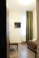 U Hotel