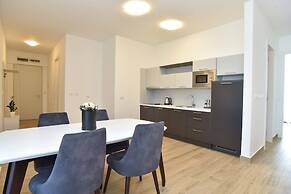 ROYAL GARDENS Apartments