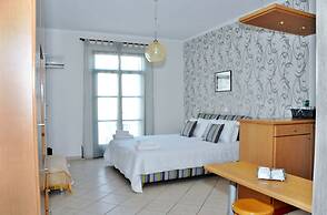 Kastro Hotel