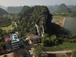 Limestone Boutique Hotel