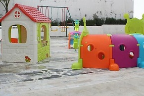 Free Zone Hotel