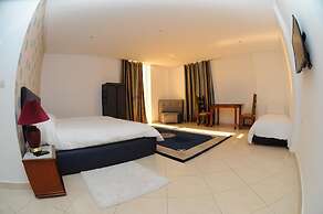 Free Zone Hotel