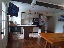 Refugio Bulnes Hostal
