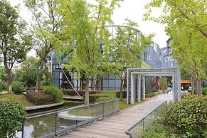 J Trip Youth Hostel