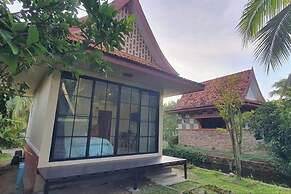 M Resort
